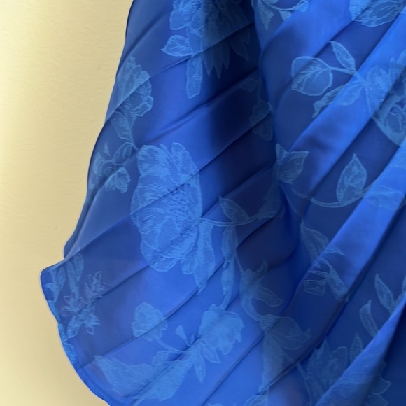 NWT Banana Republic Size Small Blue One Shoulder Top - Picture 7 of 17